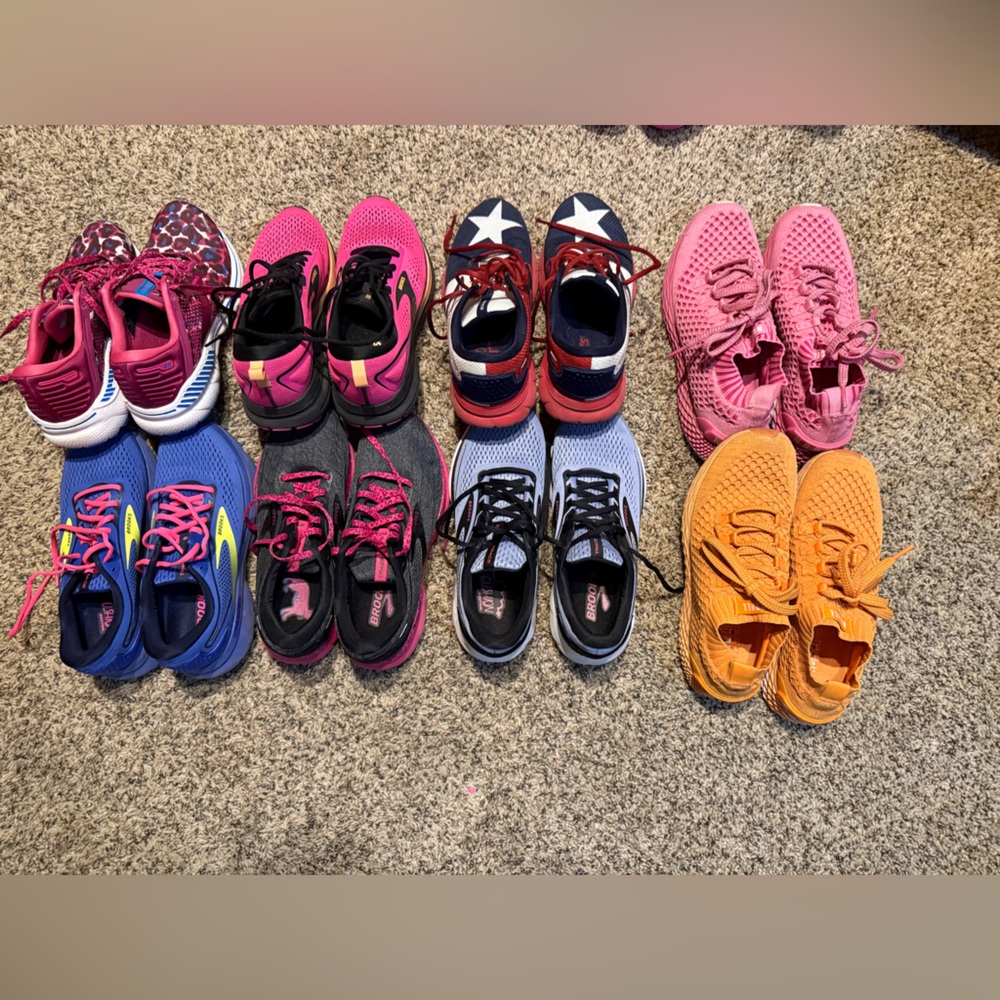 Brooks shoes all size 10